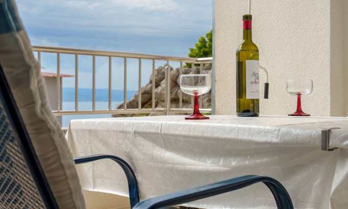 Baska Voda Apartment | Studio With Sea View for 2-3people by the Water