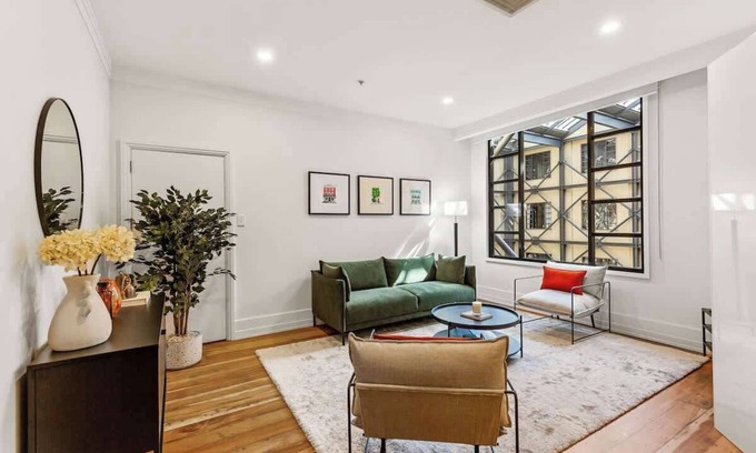 Auckland Central Business District Apartment | Stunning 1BR Apt in Heritage Hotel by Zodiak Stays