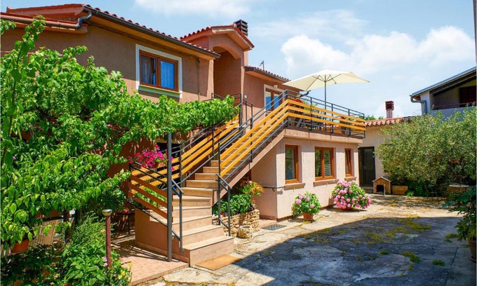 Pula Apartment | Stunning Apartment In Pula With Wifi