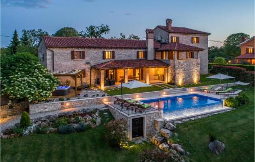 Tinjan House | Stunning Home In Tinjan