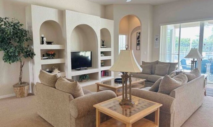 Highlands Reserve House | Stunning Pool 5BR&4BT w/Golf Course 15’to Disney W