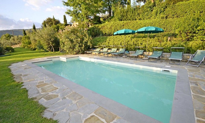 Cortona Villa | Stunning private villa for 12 guests with WIFI, private pool, TV, patio and panoramic view