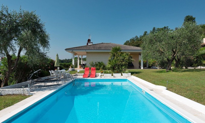 Soiano del Lago House | Stunning private villa for 6 people with WIFI, private pool, TV and terrace