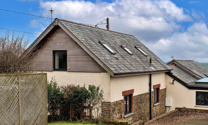 Holsworthy House | Stunning villa for 7 people with WIFI, TV, terrace and pets allowed