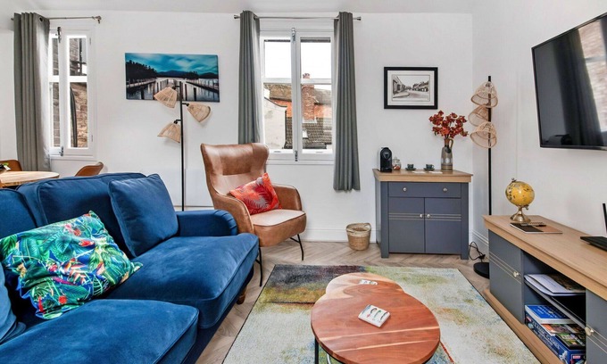 Boroughbridge House | Stunning villa for 2 guests with WIFI and pets allowed