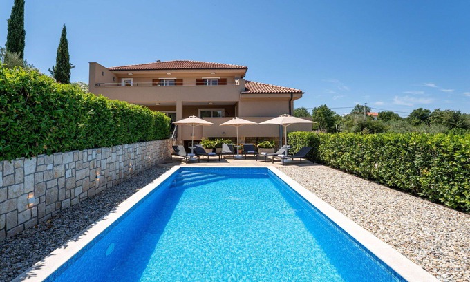 Tribulje House | Stunning villa for 10 guests with A/C, private pool, WIFI, TV, terrace, pets allowed and parking