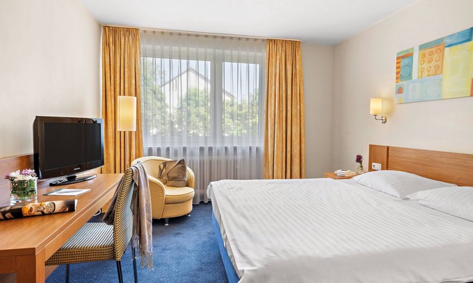 Munchen District Hotel | Styles Hotel Unterföhring