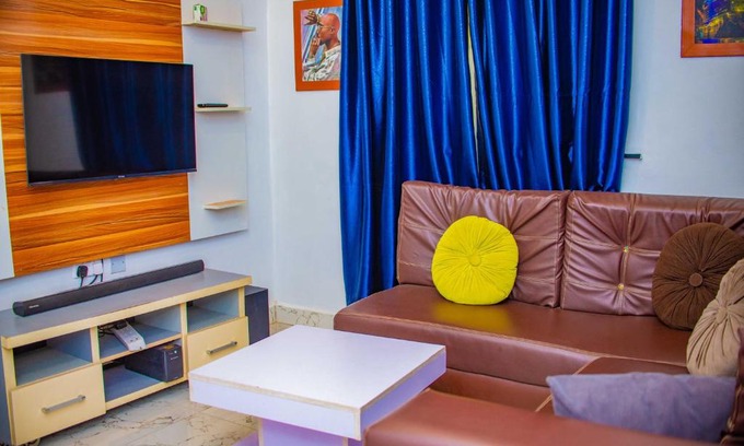 Ikotun Apartment | Stylish 1-Bed-Apt With 24hrs Power + Fast Wi-Fi