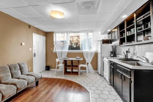 Bella Vista Apartment | Stylish 1br Unit Bella Vista By Center City