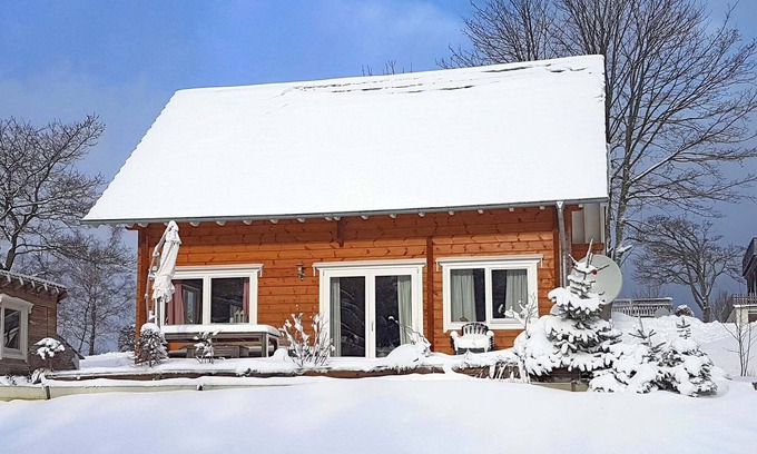 Kuestelberg House | Stylish Chalet with Sauna