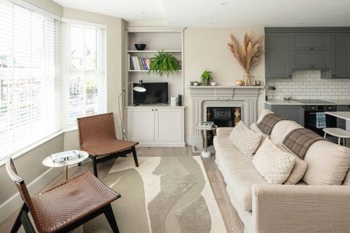 Stroud Green Apartment | Stylish Crouch End 2B2B Flat - Sleeps 6