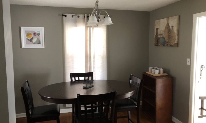 Albany House | Stylish Home awaits your stay