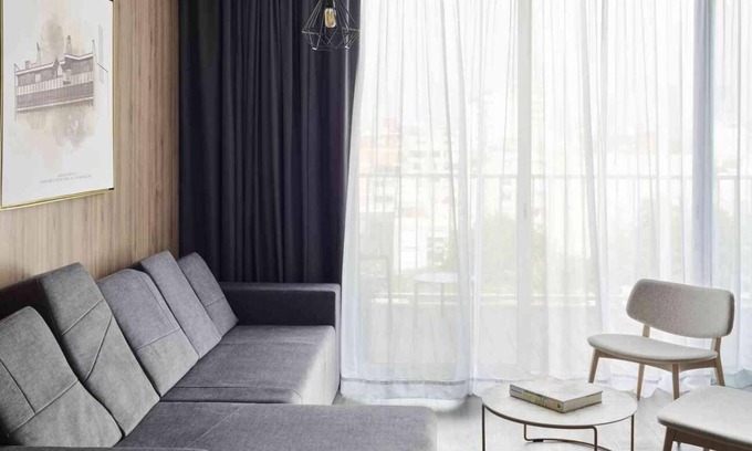 Hipodromo Hotel | Stylish Sanctuary: Pet-Friendly Retreat with Spa & Shuttle Service!