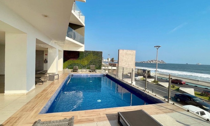 Mazatlan Apartment | Stylish seaside apartment with stunning ocean view