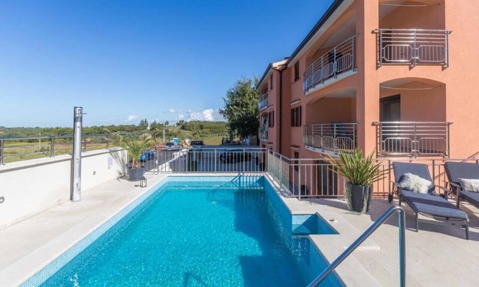 Mugeba Villa | Stylish Villa Mirjana with private Pool near Poreč