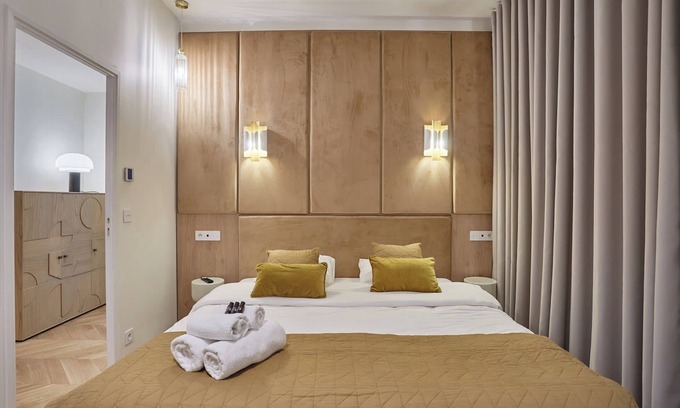 Saint-Vincent-de-Paul Apartment | Sublime Apartment Center of Paris