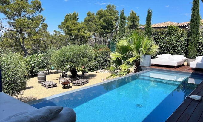Montferrier-sur-Lez House | Sublime contemporary villa with swimming pool and panoramic view