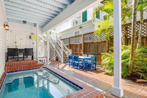 Historic Seaport Hotel | Sugar Pie Suite