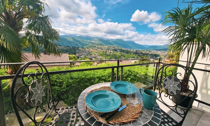 Bigogno Apartment | Suite Apartment with a view and free parking