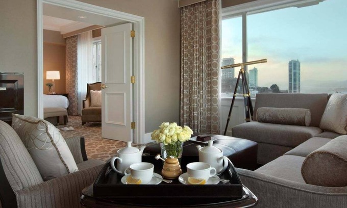 Nob Hill House | Suite + Connecting Room at a 5⭐️ Hotel