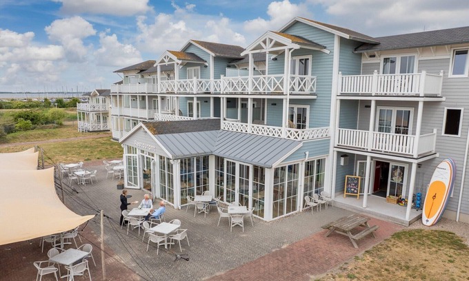 Municipality of Hellevoetsluis Apartment | Suite in Hellevoetsluis by the Beach
