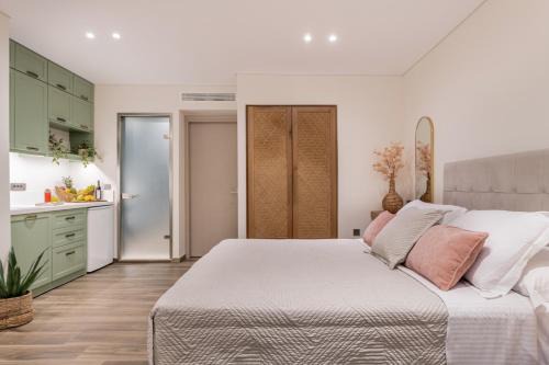 Zakynthos Town Apartment | Suite Joy