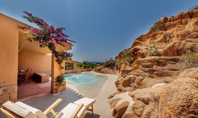 Costa Paradiso Resort | Suite Rosa 10 with private idromassage pool