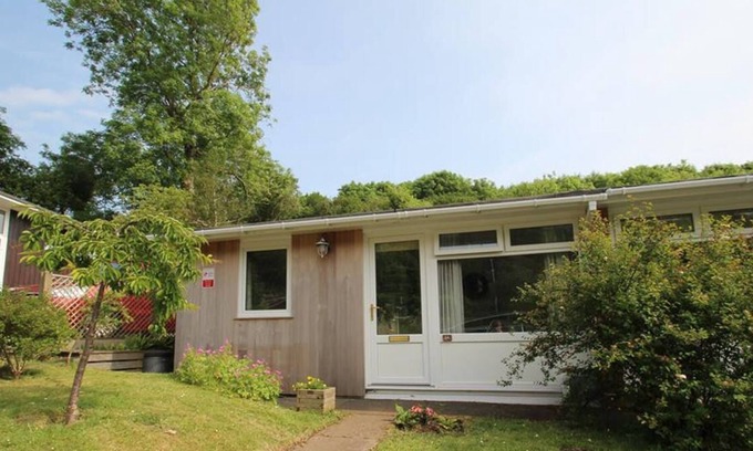 Bishopston Ski Chalet | Summercliffe Park in the beautiful Swansea