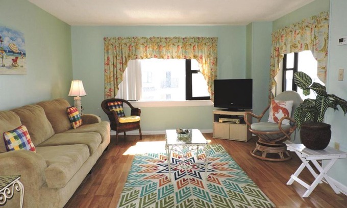 Indian Beach Apartment | Summerwinds C-524 Condominium Condo