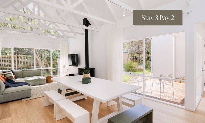 Merricks Beach House | Sunbather - Merricks Beach
