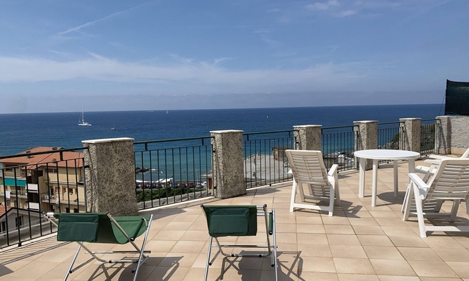 Levanto Apartment | Sunflower terrazza panoramica