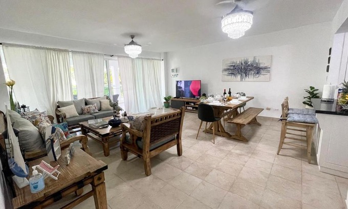Playa Bibijagua Apartment | Sunny Caribbean Apartment with Pool