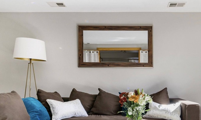 Whittier House | Sunny Family-Friendly House in a Historic neighboorhood