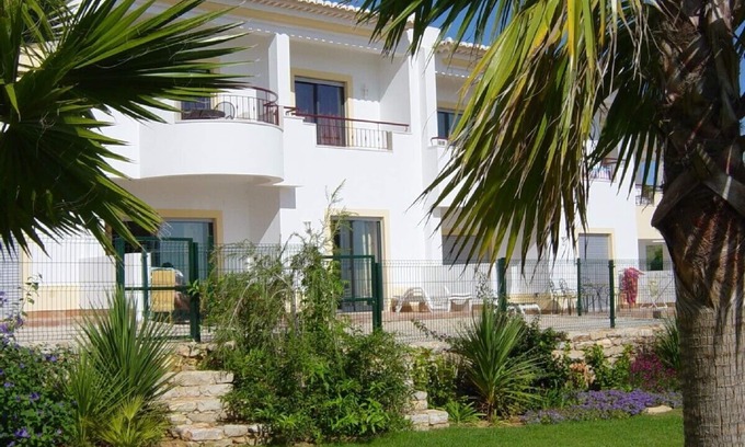 Albardeira Apartment | SUNNY GRD FLR APT SEA VIEW+POOL+WALK TO BEACH MARINA&TOWN+GREAT WIFI&FREEVIEW TV