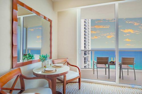 Sunny Isles Beach Hotel | Sunny Isles Bliss: Beachfront Retreat for 4