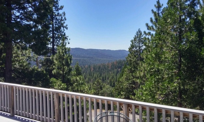 Long Barn Cabin | Sunny View Near Pinecrest Lake, Dodge Ridge Resort: Ski-Hike-Mountain Bike-Kayak