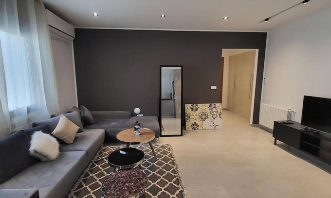 Les Berges du Lac Apartment | Sunset 303 Brand new apt With gym in Lac 1