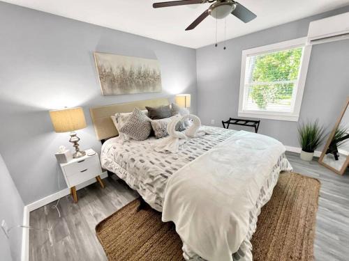 Fort Walton Beach Apartment | Sunset Dream Minutes from the Beach - Unit 8