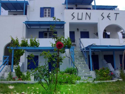 Agios Prokopios Apartment | Sunset