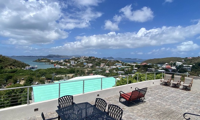 Estate Enighed House | Sunset Hideaway Suite - Oceanview/central to Cruz Bay