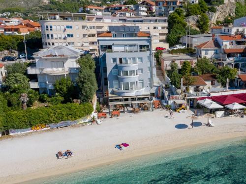 Podstrana Bed & Breakfast | Sunset Split Rooms