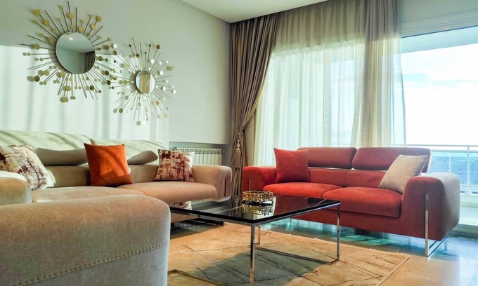 Les Berges Du Lac II Apartment | Sunset Square near the Lake