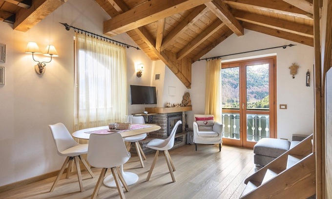 Vione Apartment | Sunshine - Two Bedroom Apartment, Sleeps 4