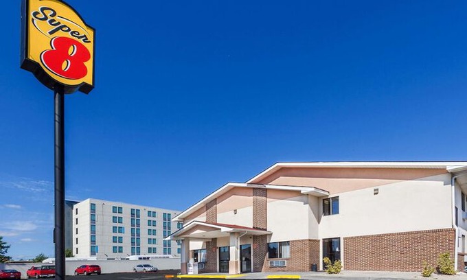 Winchester Hotel | Super 8 by Wyndham Winchester VA