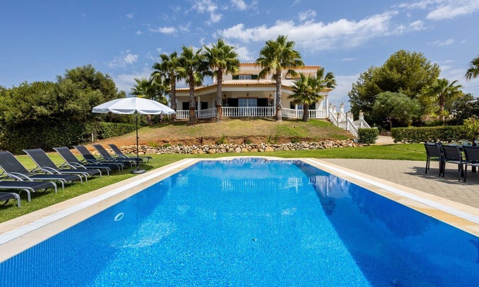 Silves Villa | Super Algarve Villa | 4 Bedrooms | Casa dos Sonhos | Pool Table | Private Pool.
