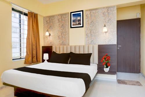Aundh Hotel | Super Collection O Veerbhadra Nagar Baner