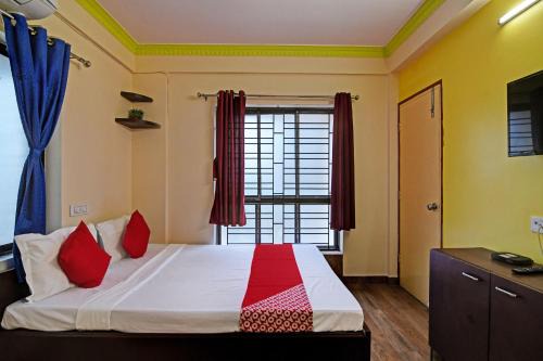 New Town Hotel | Super Hotel O Shree Akankha More