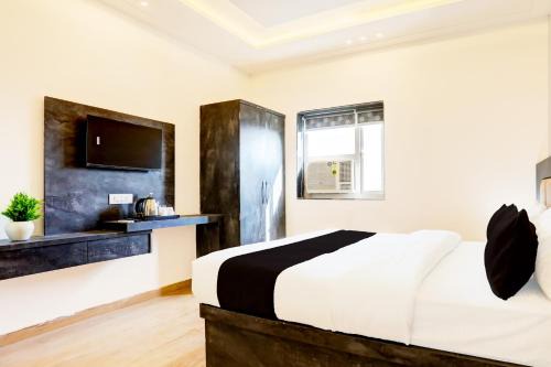 Varanasi Hotel | Super Townhouse Balua Road Pahadiya