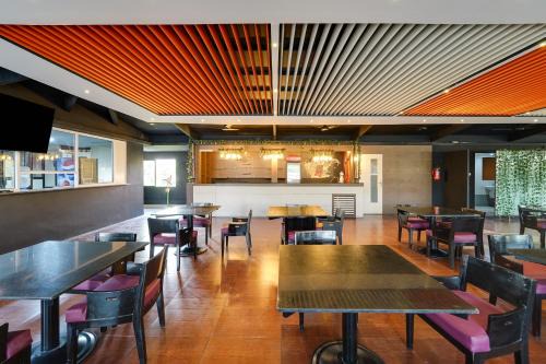 Kammanahalli Hotel | Super Townhouse Davis Let Bangalore