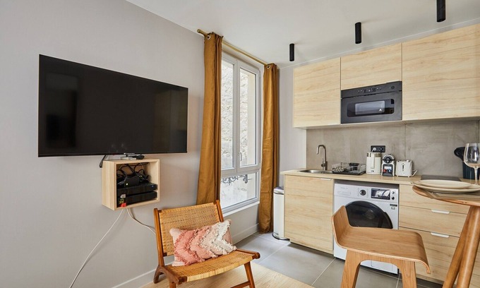 Quartier du Gros-Caillou Apartment | Superb & New Studio Eiffel Tower